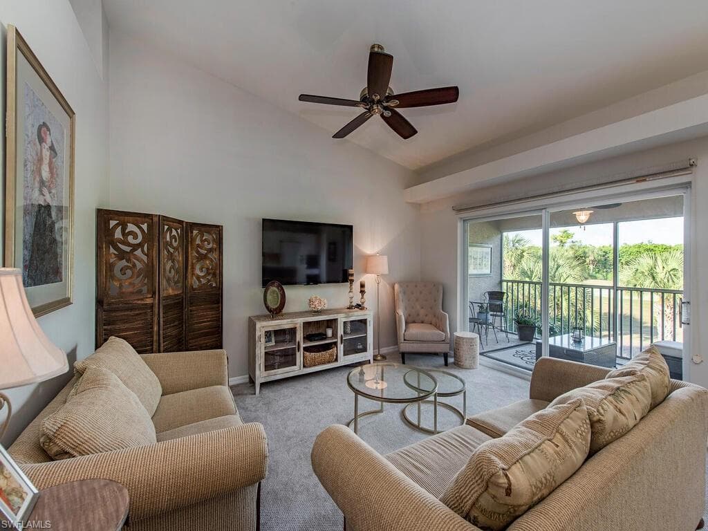 2845 Cypress Trace CIR 5-202 NAPLES, FL 34119