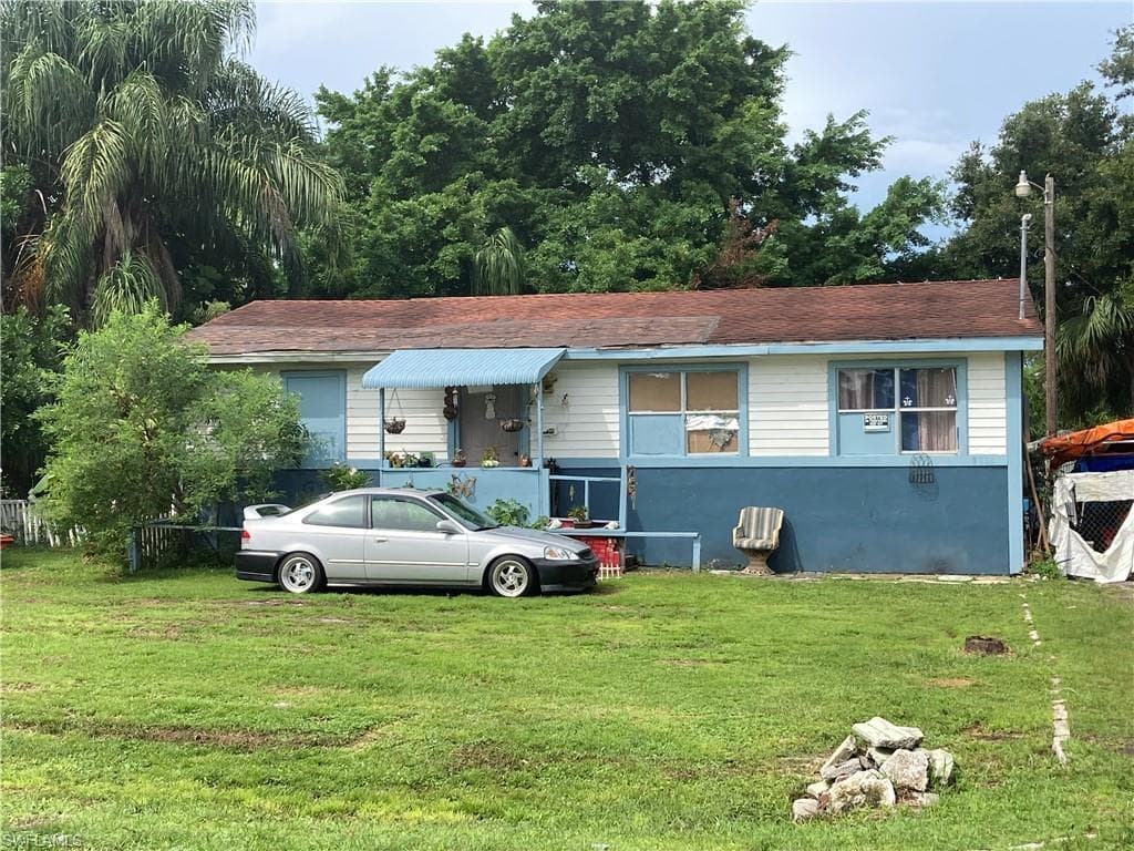 8338 Mcdaniel DR NORTH FORT MYERS, FL 33917