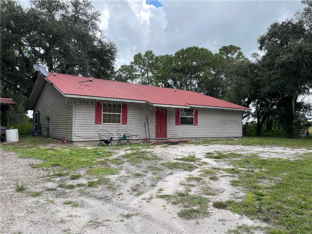 1284 Neely Davis RD FELDA, FL 33930