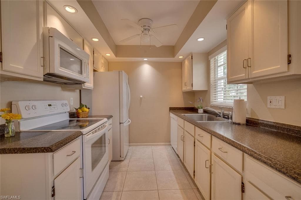 1518 Edgewater CIR 2B FORT MYERS, FL 33919