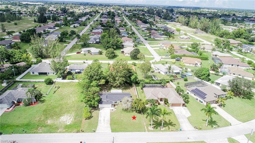 2918 11th PL CAPE CORAL, FL 33914