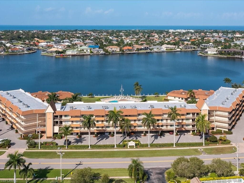 730 Elkcam CIR 203 MARCO ISLAND, FL 34145