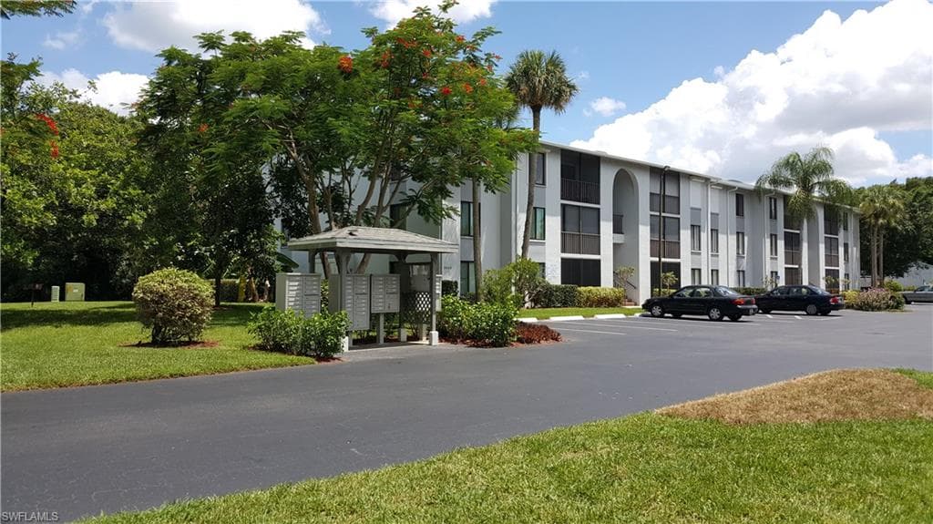 9540 Green Cypress LN 9-A2 FORT MYERS, FL 33905