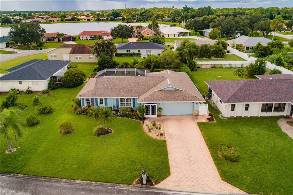 720 Meyer DR NAPLES, FL 34120