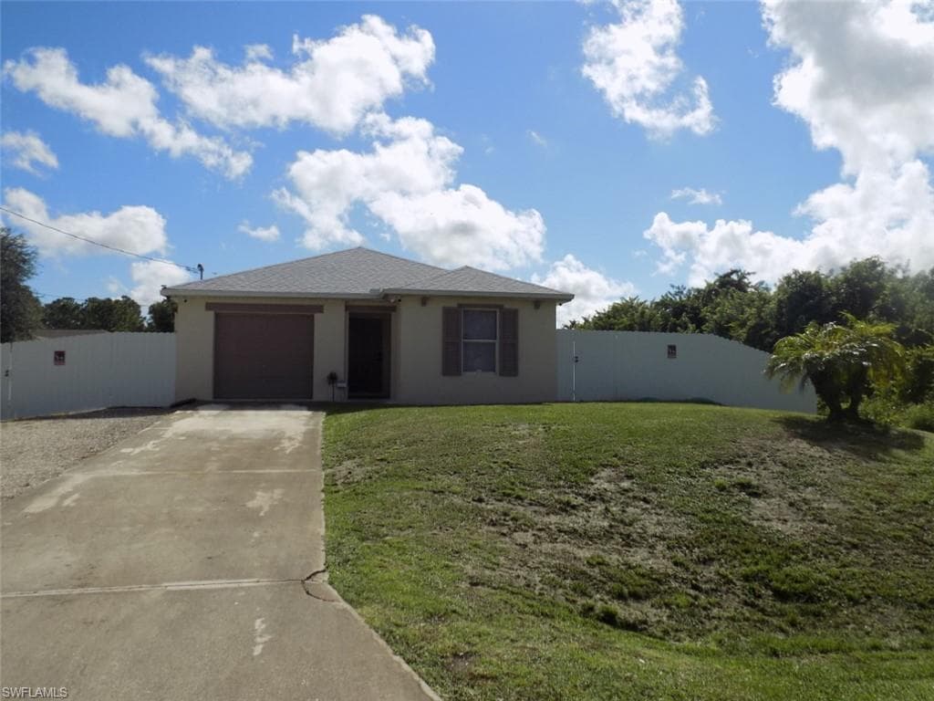 6002 Paula AVE N LEHIGH ACRES, FL 33971