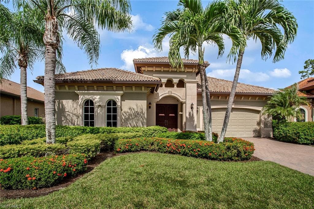 7651 Cottesmore DR NAPLES, FL 34113
