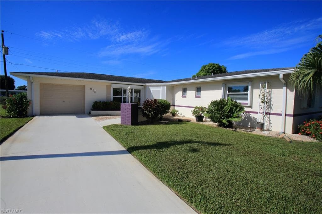 816 Shadyside ST LEHIGH ACRES, FL 33936
