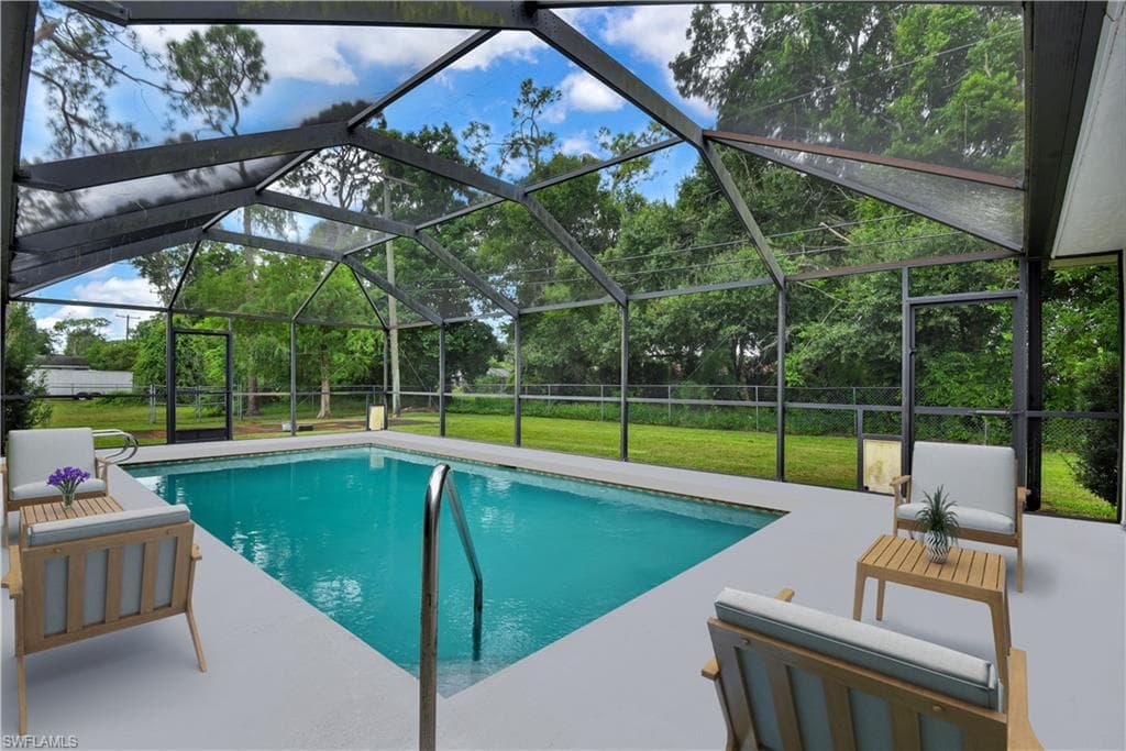 8731 Exeter ST FORT MYERS, FL 33907