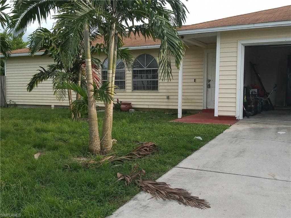 4005 12th ST SW LEHIGH ACRES, FL 33976