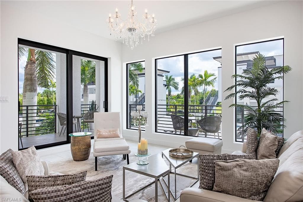 1111 Central AVE 207 NAPLES, FL 34102
