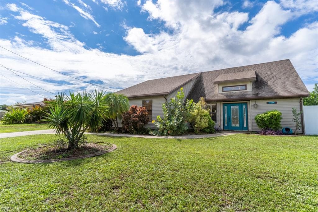 1824 10th ST CAPE CORAL, FL 33990