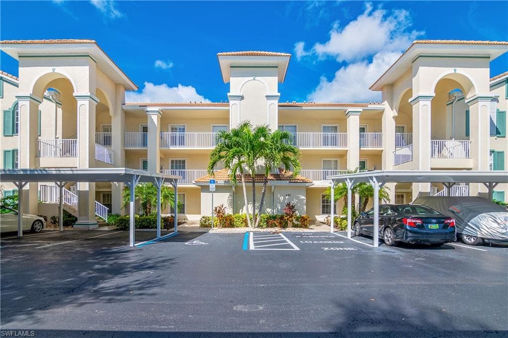 480 Bermuda Cove WAY 202 NAPLES, FL 34110