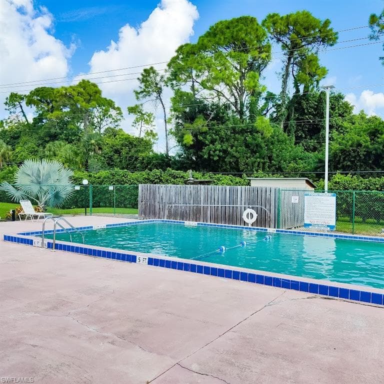 1635 Park Meadows DR 4 FORT MYERS, FL 33907
