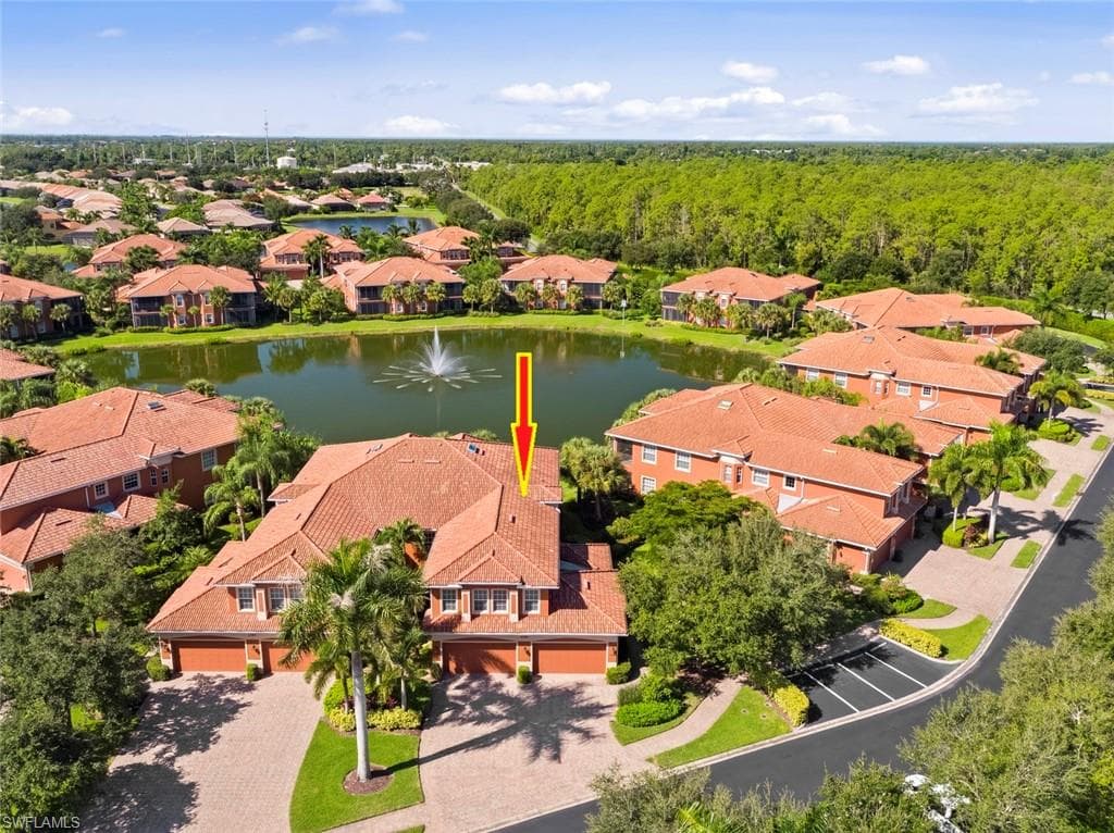 6389 Legacy CIR 2204 NAPLES, FL 34113