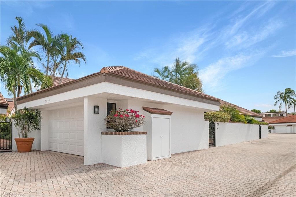 5425 Harbour Castle DR FORT MYERS, FL 33907