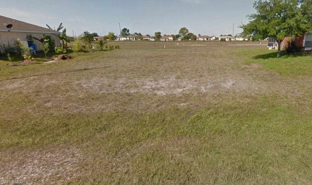 1218 NE 19th CT CAPE CORAL, FL 33909