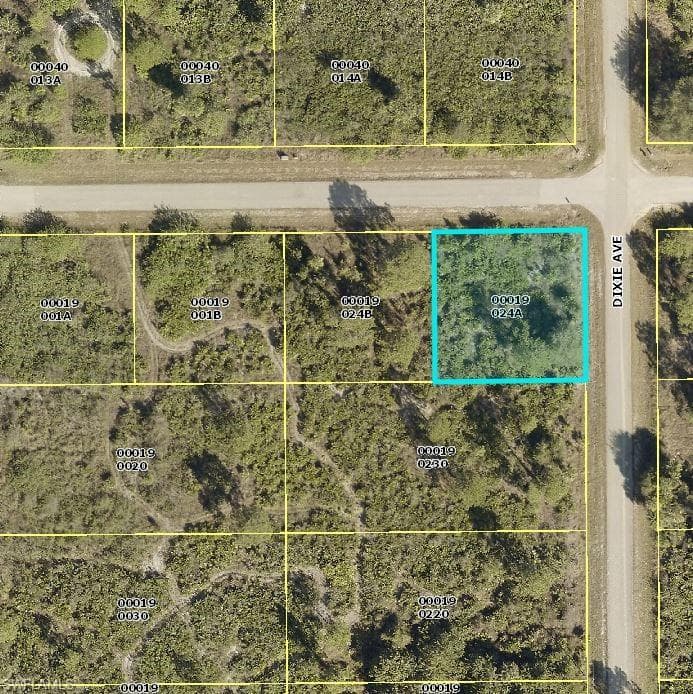 1901 W 11th ST LEHIGH ACRES, FL 33972