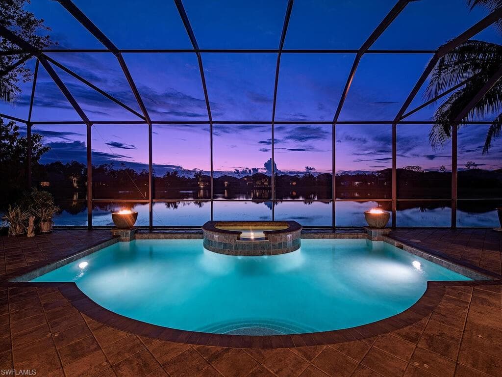 2729 Crystal WAY NAPLES, FL 34119