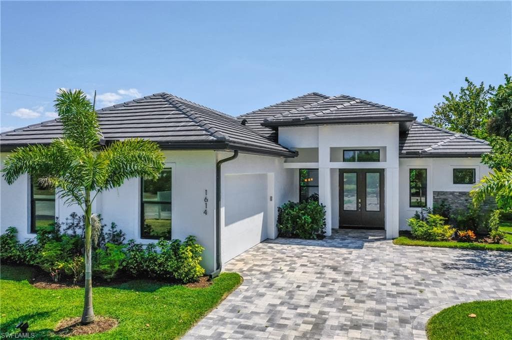 1614 Cornwallis PKY CAPE CORAL, FL 33904