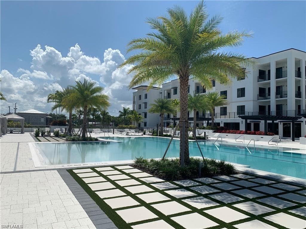 1111 Central AVE 317 NAPLES, FL 34102