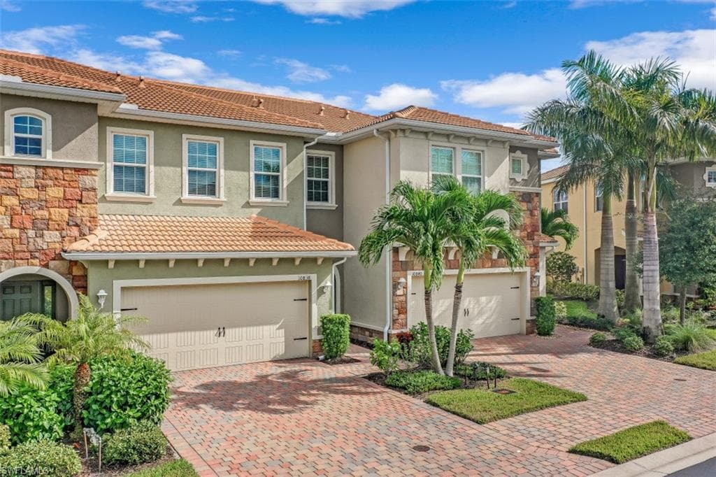 10838 Alvara Point DR BONITA SPRINGS, FL 34135