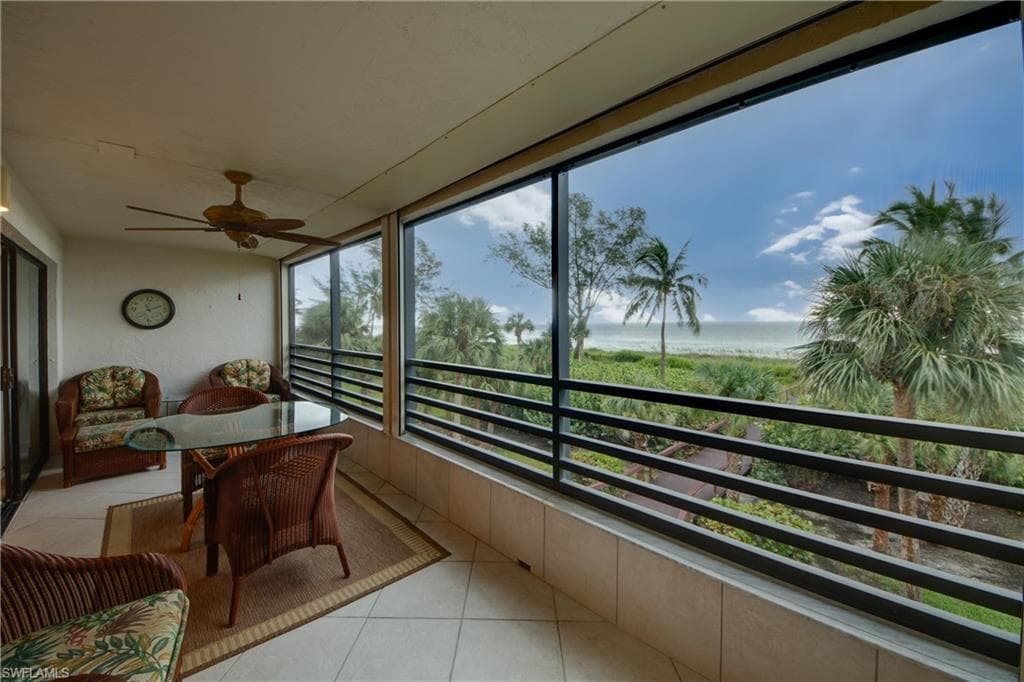 1605 Middle Gulf DR 215 SANIBEL, FL 33957