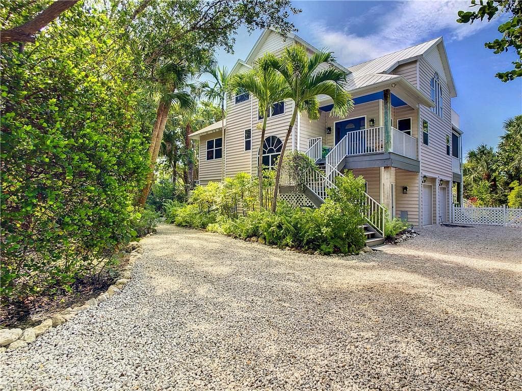 5298 Umbrella Pool RD SANIBEL, FL 33957