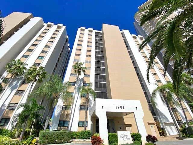 1901 Clifford ST 101 FORT MYERS, FL 33901