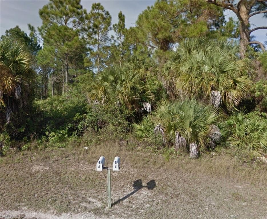 1247 Chrysler ST LEHIGH ACRES, FL 33974