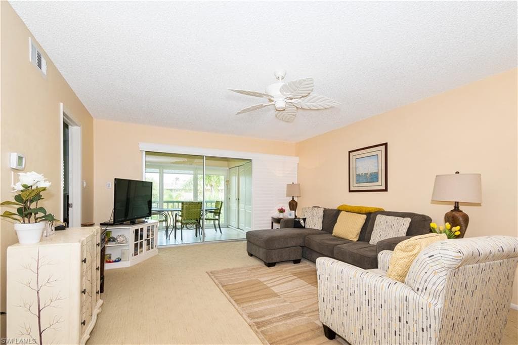 5467 Rattlesnake Hammock RD 305C NAPLES, FL 34113