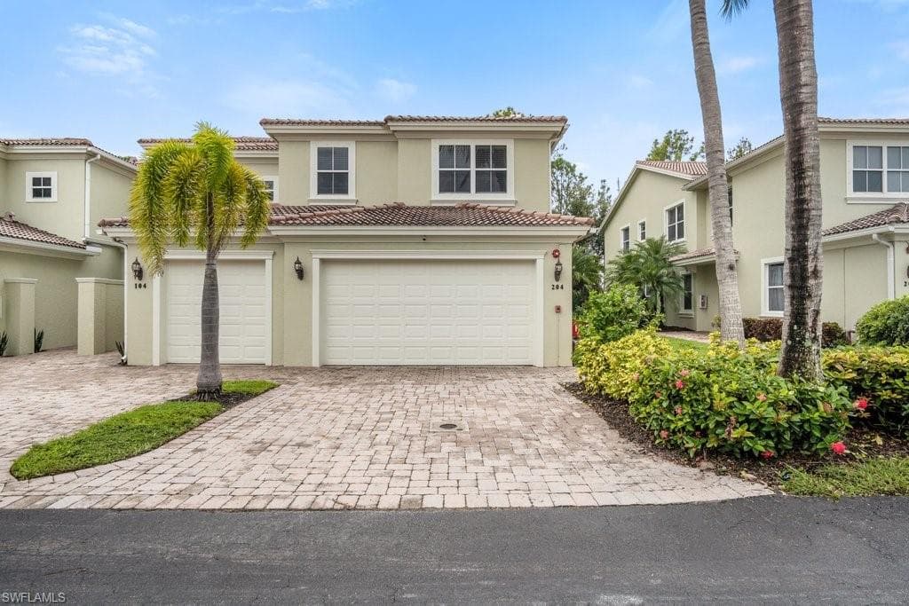 1325 Mariposa CIR 3-204 NAPLES, FL 34105