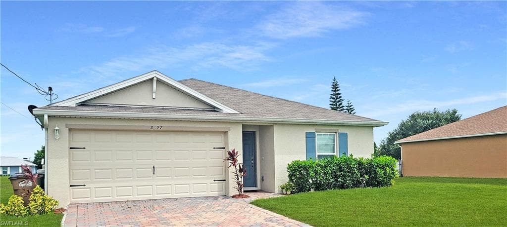 2927 NW 4th PL CAPE CORAL, FL 33993