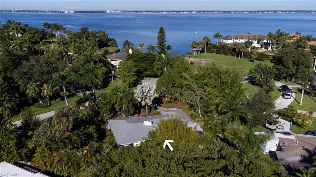 6935 Old Whiskey Creek DR FORT MYERS, FL 33919
