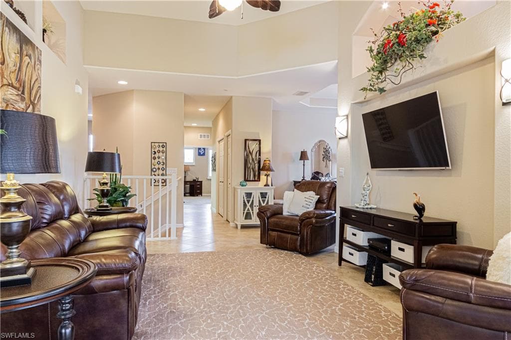6669 Alden Woods CIR 7-201 NAPLES, FL 34113