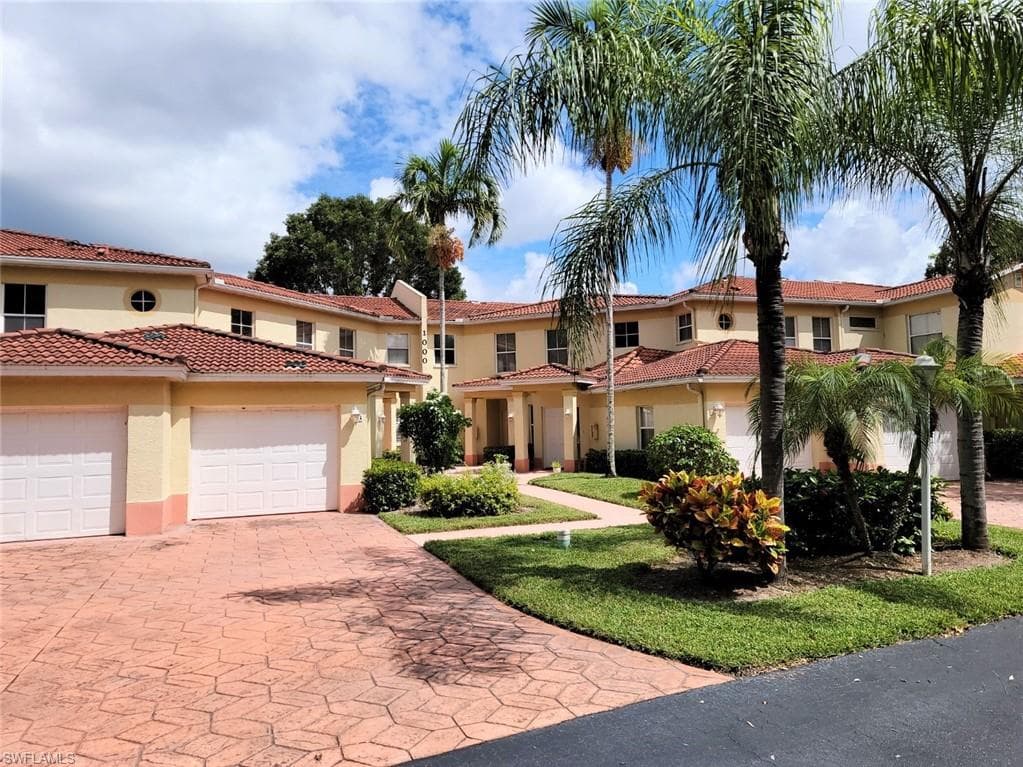 1000 Diamond CIR 1005 NAPLES, FL 34110