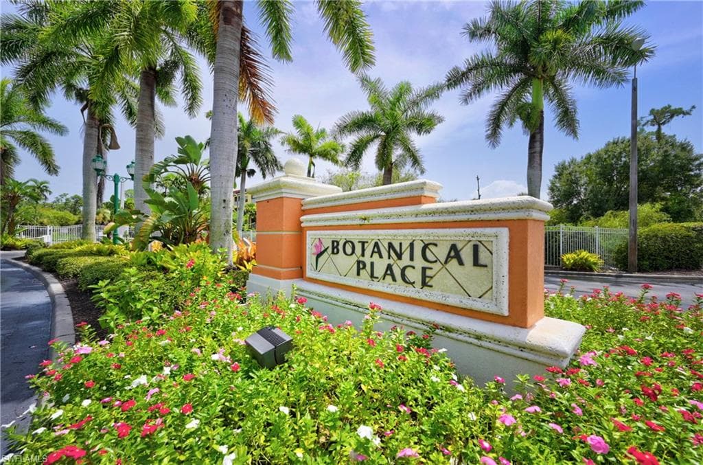 4430 Botanical Place CIR 303 NAPLES, FL 34112