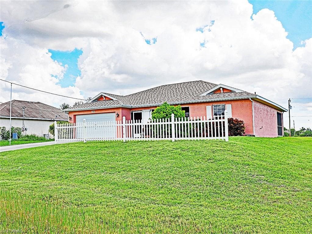 2700 NW 7th TER CAPE CORAL, FL 33993