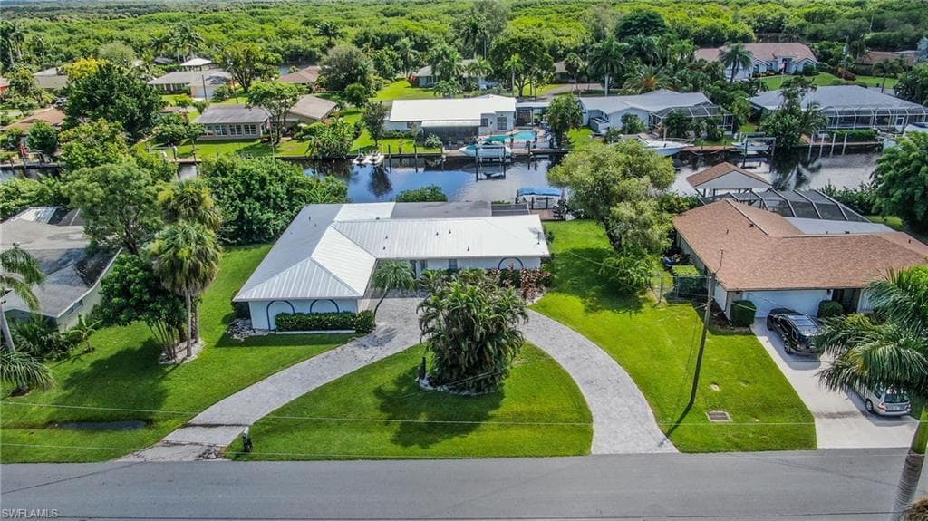 2166 Cape WAY NORTH FORT MYERS, FL 33917