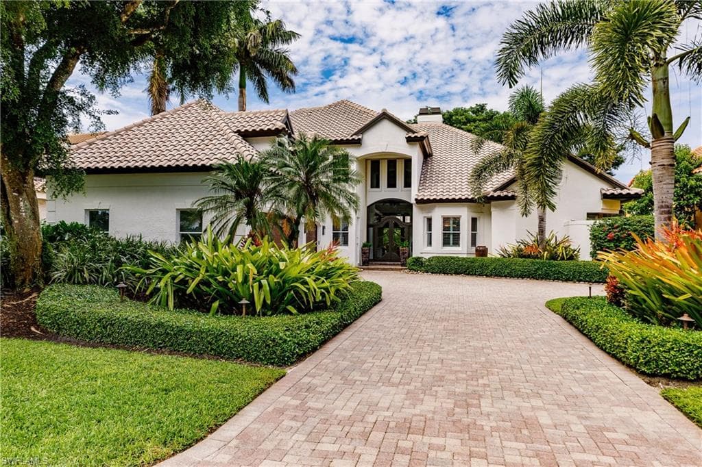 6959 Greentree DR NAPLES, FL 34108