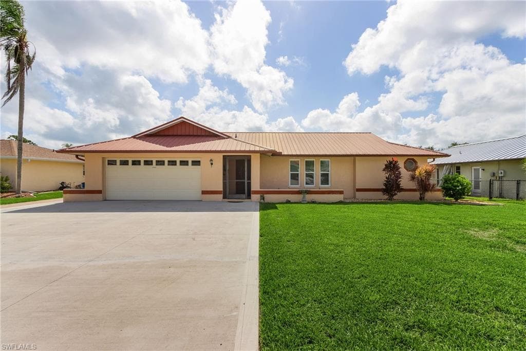 7219 Reymoor DR NORTH FORT MYERS, FL 33917
