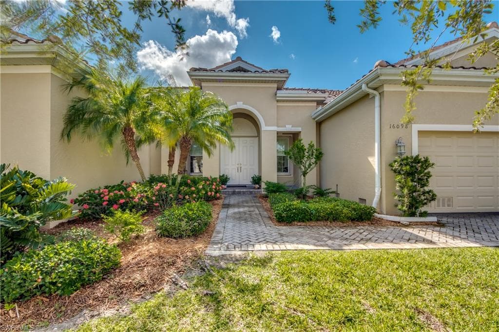 16098 Thorn Wood DR FORT MYERS, FL 33908