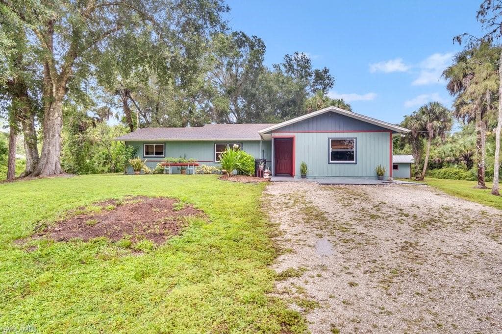 680 6th ST SE NAPLES, FL 34117