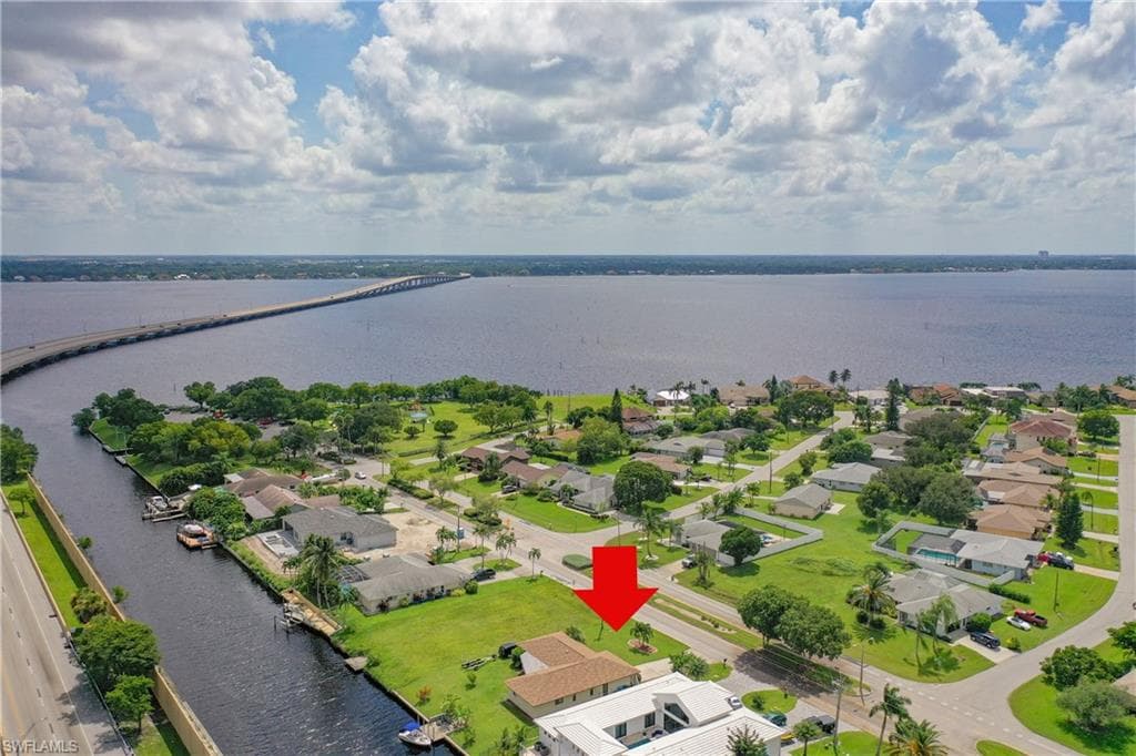 2521 Everest PKY CAPE CORAL, FL 33904