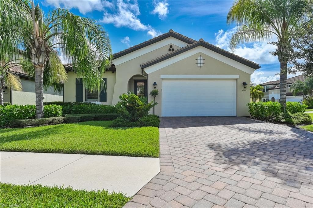 4755 Abaca CIR NAPLES, FL 34119