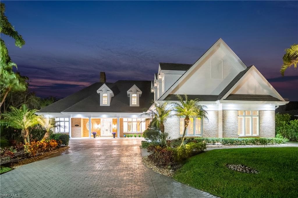 712 Saint Georges CT NAPLES, FL 34110
