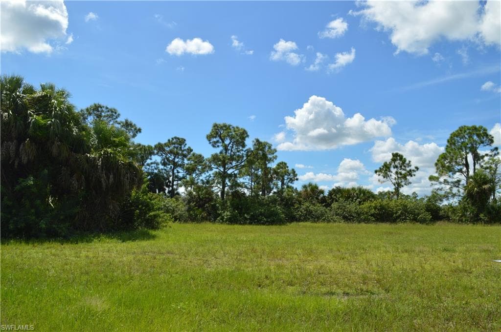 1708 NE 33rd LN CAPE CORAL, FL 33909