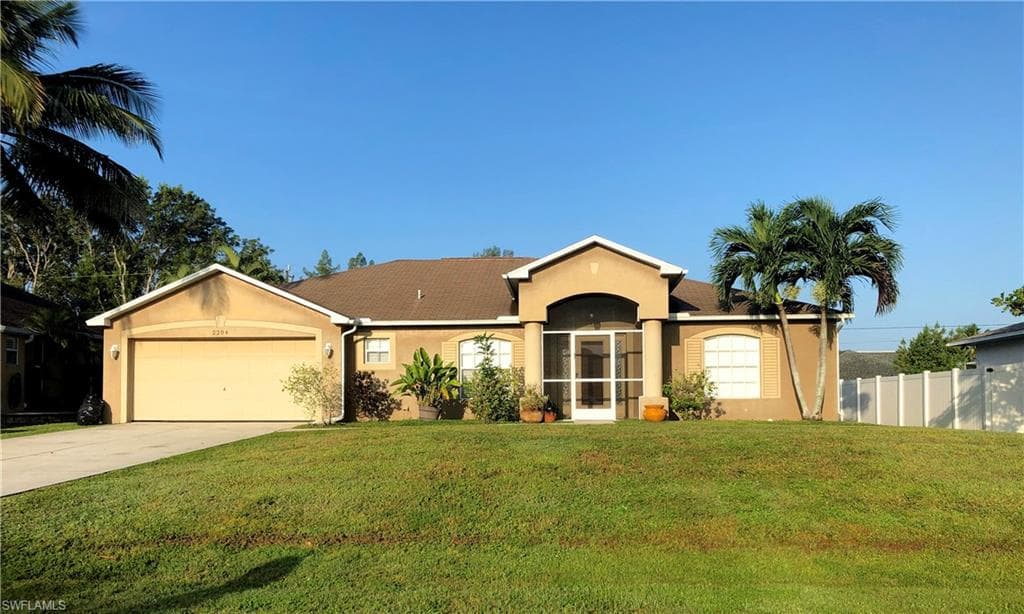 2204 SW 14th PL CAPE CORAL, FL 33991
