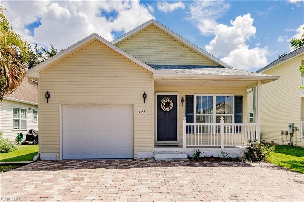 425 Leawood CIR NAPLES, FL 34104