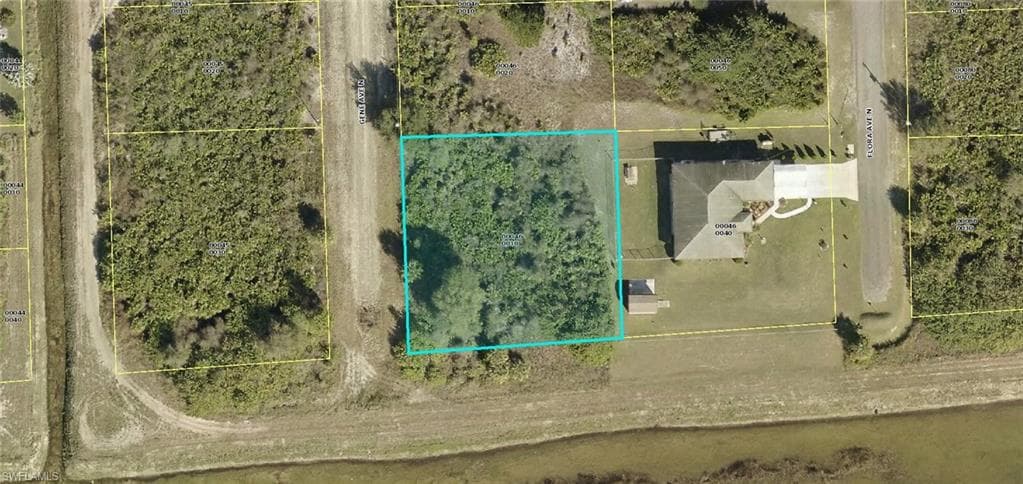 6000 Gene AVE N LEHIGH ACRES, FL 33971