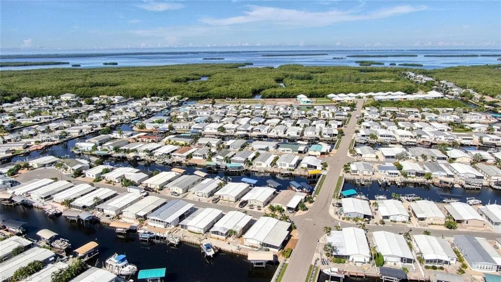 3034 Bowsprit LN ST. JAMES CITY, FL 33956